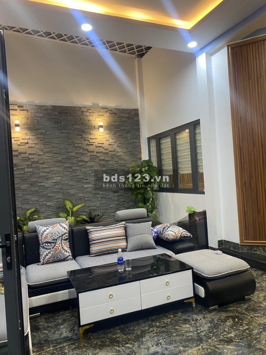 Nhà mới thiết kế mới nhất năm 2021 pháp lý đầy đủ, giá tốt, kiến trúc nhà đẹp, thông thoáng