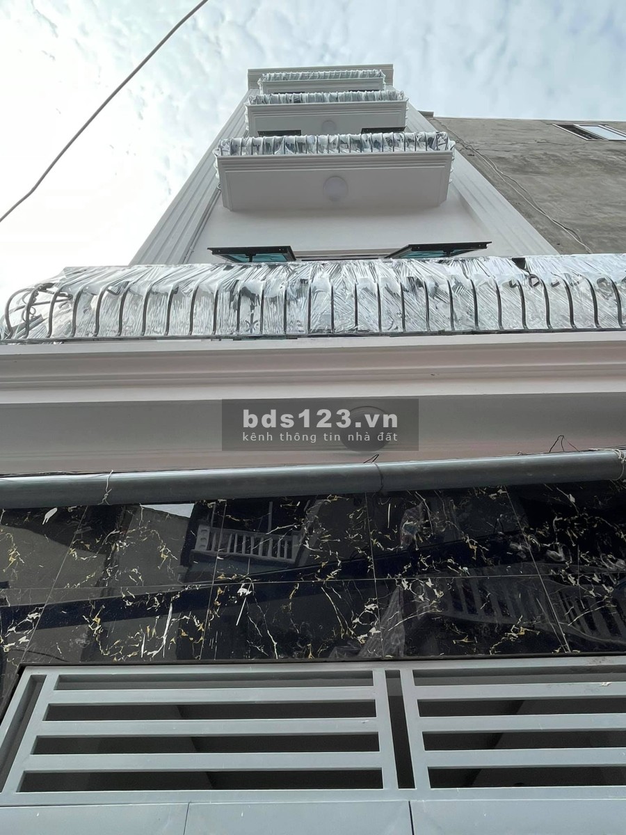 Bán toà ccmn Mỹ Đình dtsd 45m2, 5 tầng, 9 phòng, dòng tiền 30-45 triệu/tháng, giá chào 5.4 tỷ