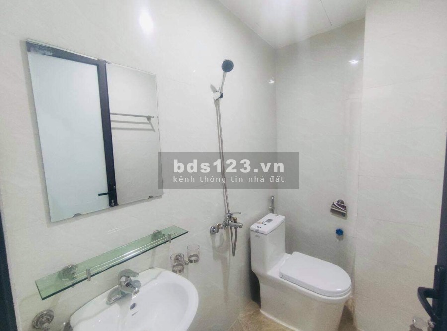 Bán toà ccmn Mỹ Đình dtsd 45m2, 5 tầng, 9 phòng, dòng tiền 30-45 triệu/tháng, giá chào 5.4 tỷ