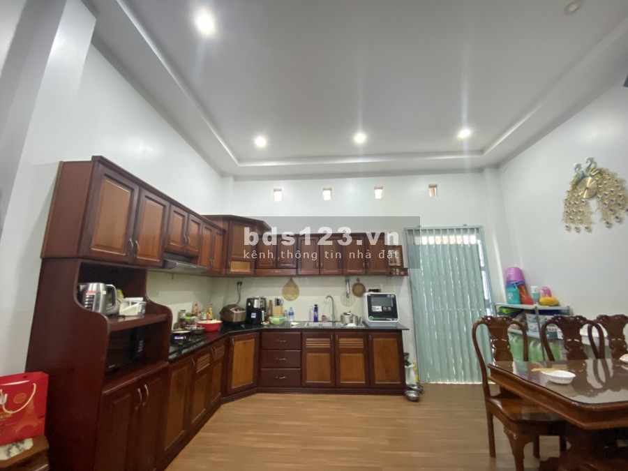 Nhà siêu Vip tại trung tâm thành phố Long Xuyên, vị trí đắc địa, khu dân cư đông, tiện ích đủ