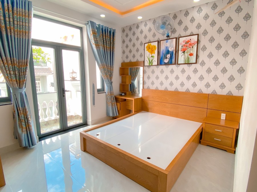 Khu Nhà Phố Gò Vấp Cao Cấp, Hẻm Xe Hơi, DT: 4.2 x 13m, 3 Lầu, đường Phan Huy Ích