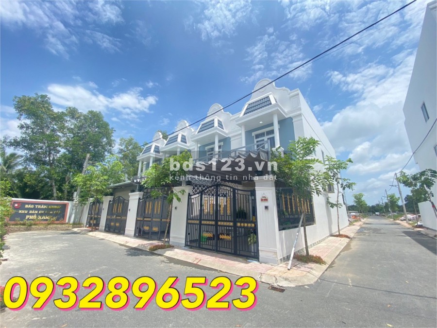 Bán nhà nguyên căn khu dân cư cao cấp cách Đại Lộ Đồng. Khởi 200m, liên hệ 0932896523