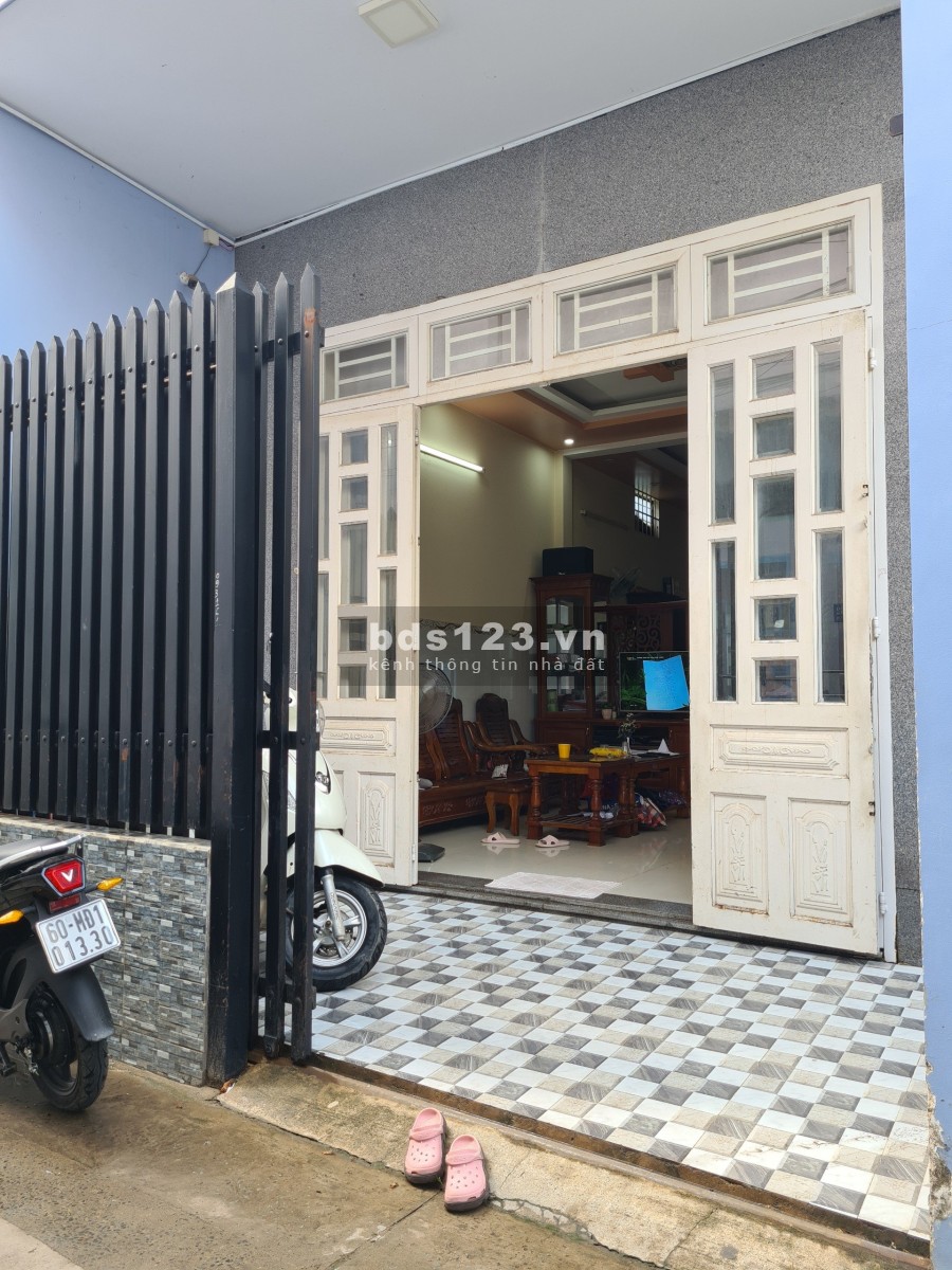 Bán nhà mới 90m2 gần cty bitis Tam Hiệp Biên Hòa Đồng Nai liên hệ 0792570910, giá 1.95 tỷ