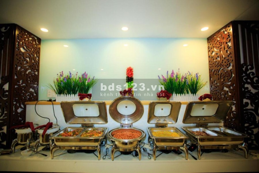 Cần bán gấp khách sạn trung tâm tại Trần Phú Nha Trang 15 tầng, tổng 35 phòng, nội thất đủ
