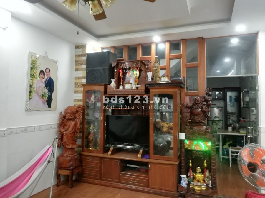 Nhà 3 tầng kiên cố, hẻm xe hơi tránh. Phan Huy Ích, Quận Tân Bình giá bán chỉ 4,3 tỷ