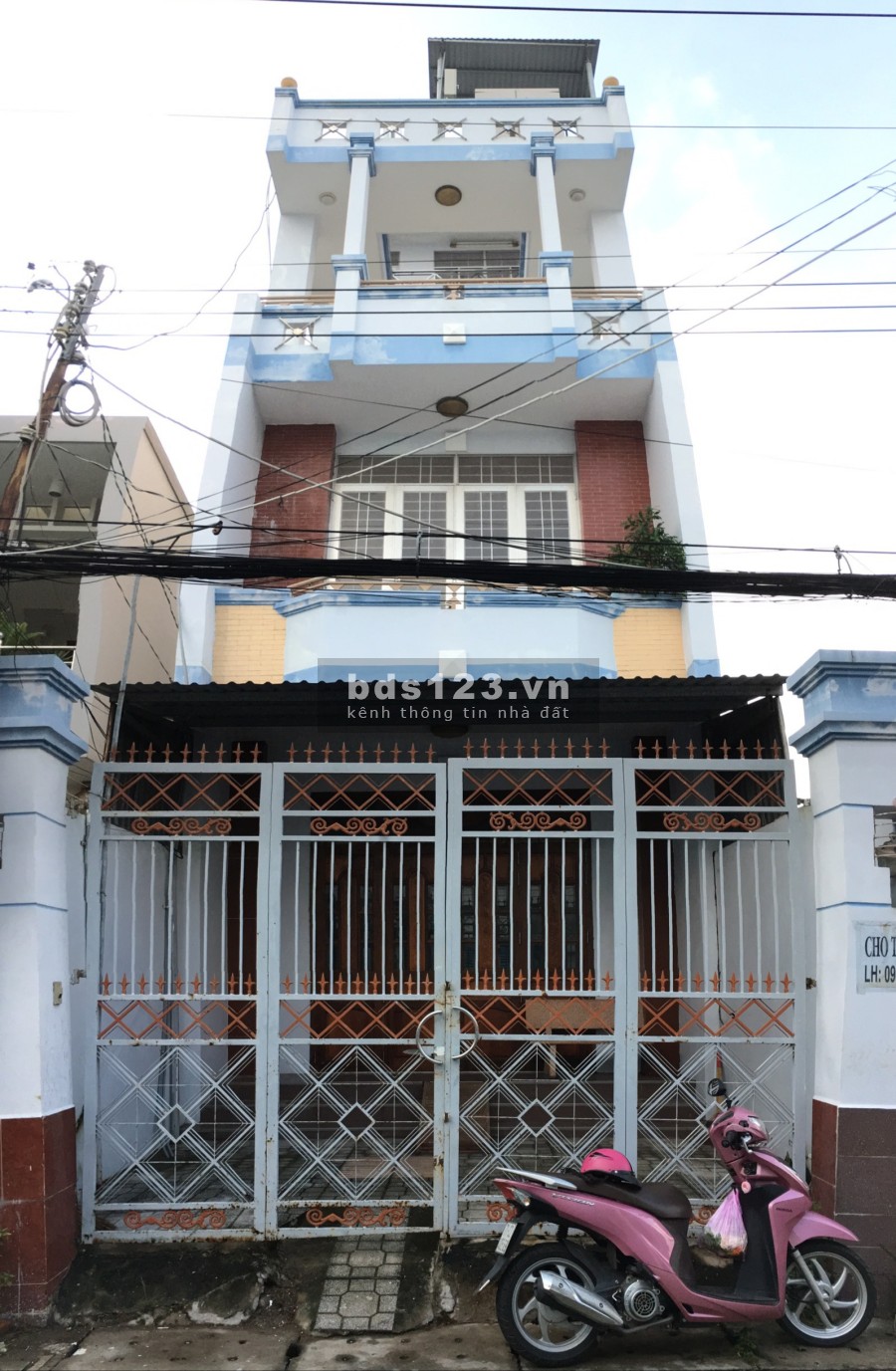 Cho thuê nhà nguyên căn giá rẻ gần Đại lộ Đồng Khởi, 8tr/tháng (có hình).