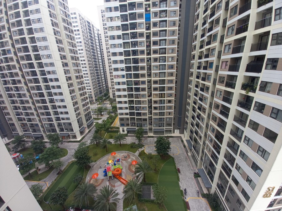 Bán căn góc, tầng trung VinHomes Ocean Park, diện tích 70m2, 2 ngủ, 2 ban công giá tốt
