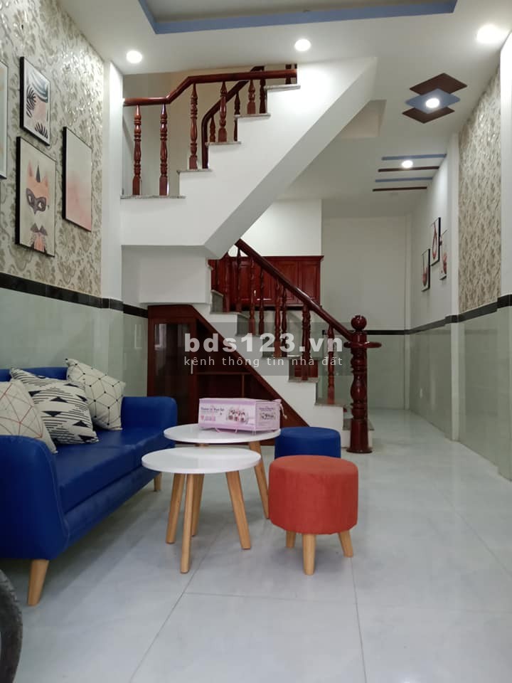 Ngân hàng thanh lý nhà cấp 4 còn mới diện tích 4*10 ngay chợ Liên khu 56 giá chỉ 1.8 tỷ