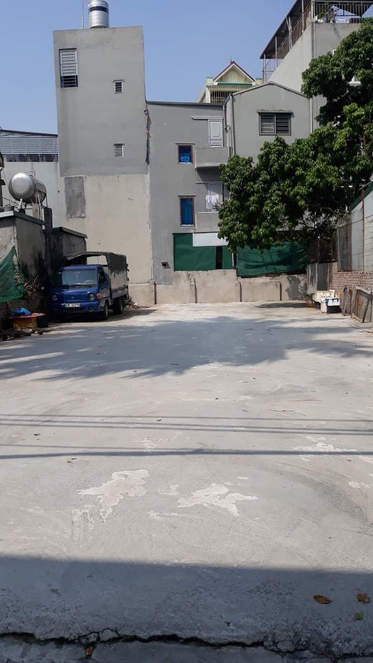 Đất đẹp phân lô ô tô Biệt Thự diện tích 250m2, Mt 10m chỉ 14 tỷ Giang Biên Long Biên