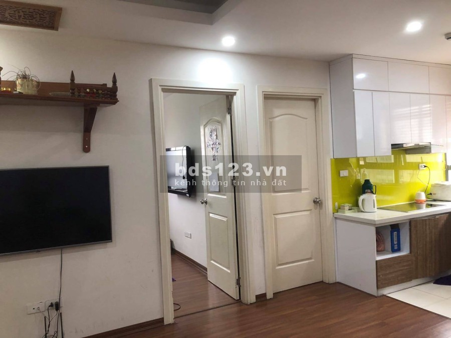 Bán gấp CHCC căn góc tại The Vesta. DT: 74m2, 3PN+ 2WC giá chỉ 1500tr. LH: 0393658814.