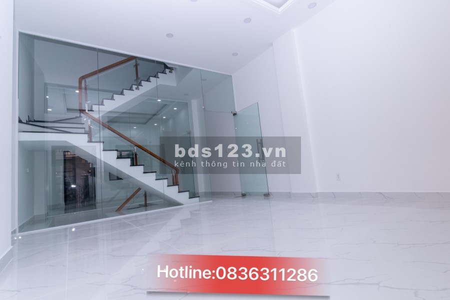 Chính chủ cho thuê căn phòng tịa Cityland Gò Vấp, dtsd 20m2 0 300m2 máy lạnh, thang máy