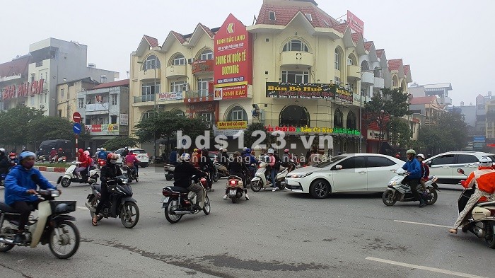 Bán đất làng Việt kiều Châu Âu Mộ Lao Quận Hà Đông vị trí đắc địa, khu dân trí cao ( miễn TG )