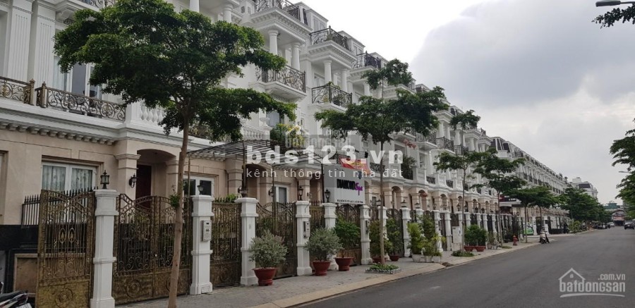 Chính chủ cho thuê căn phòng tịa Cityland Gò Vấp, dtsd 20m2 0 300m2 máy lạnh, thang máy