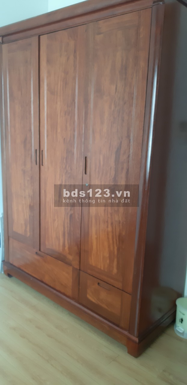 Tìm 1 nữ thuê 1 phòng trong căn hộ cao cấp 100m2 tiện ích đủ, vào ở được ngay, giá 5 triệu