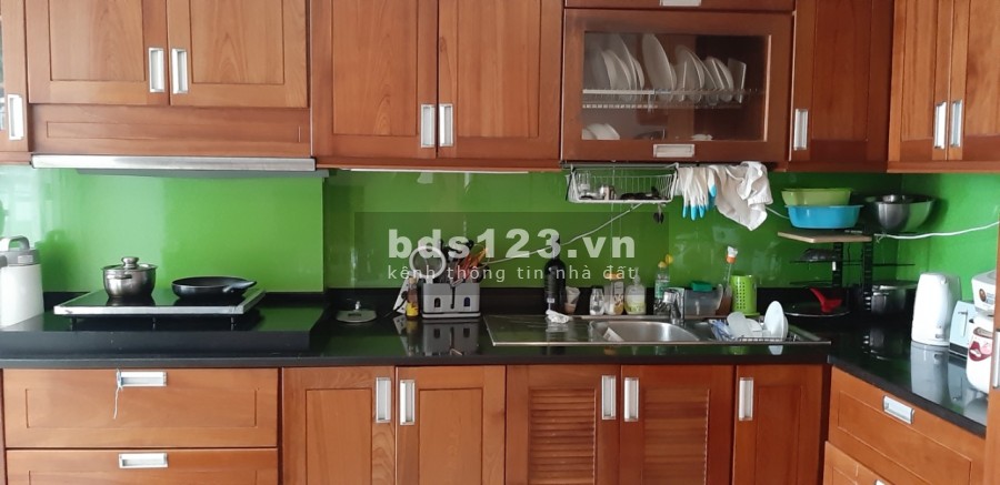 Tìm 1 nữ thuê 1 phòng trong căn hộ cao cấp 100m2 tiện ích đủ, vào ở được ngay, giá 5 triệu