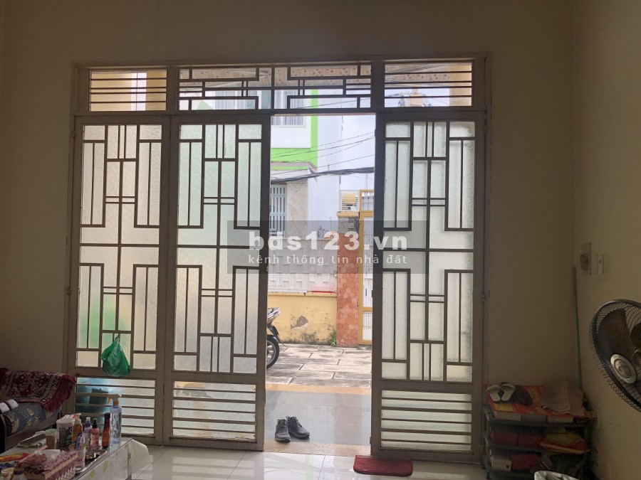 Bán 212m2 đất tặng nhà Huỳnh Tấn Phát Quận 7 giá thương lượng cho khách thiện chí