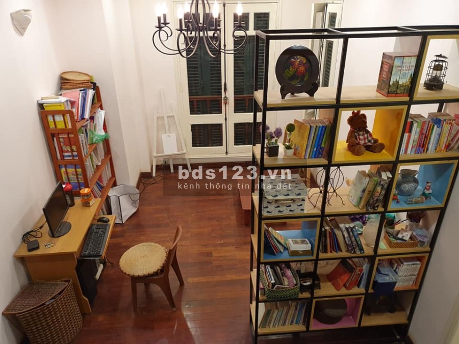 Nhà Thái Thịnh dtsd 50m2 giá bán 4.75 tỷ ngõ thông tứ phía- kinh doanh sầm uất sổ đẹp