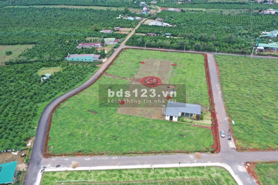 Đất nền sổ đỏ có sẵn trung tâm khu dân cư giá chỉ từ 5tr5/m2 view công viên tiện ích đầy đủ