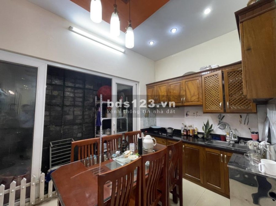 Bán nhà Phương Mai, khu dân trí tuyệt vời, diện tích sử dụng 30m2, giá bán chỉ 5.45 tỷ