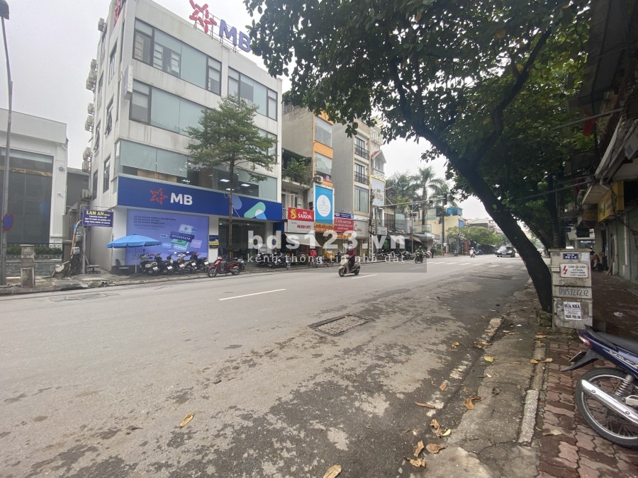 Cho thuê nhà mặt tiền Lê Duẩn, Hoàn Kiếm gí 40 triệu/tháng, có thương lượng, khu dân cư đông