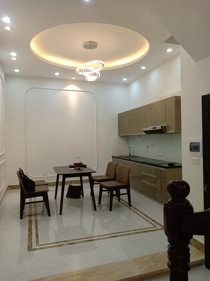 Võ Thị Sáu 55/60m đúc kiên cố 5 tầng, mặt tiền 3.7m siêu phẩm phân lô, view hồ