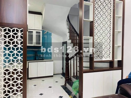 Giảng viên Đại học Kinh Công bán nhà, cách trường 3p; Giá hiếm 3.65 tỷ, 5 tầng đẹp lung linh