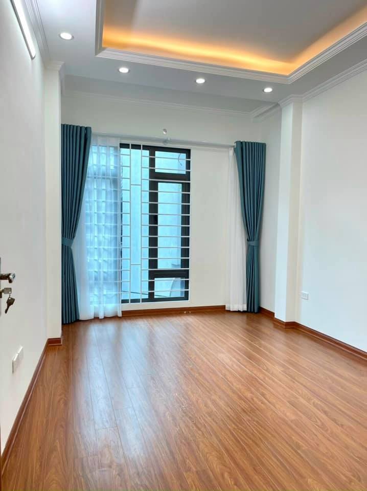 Bán nhà Phố Kim Giang diện tích sử dụng 35m2 giá chỉ hơn 3 tỷ đúc bê tông 5 tầng kiên cố