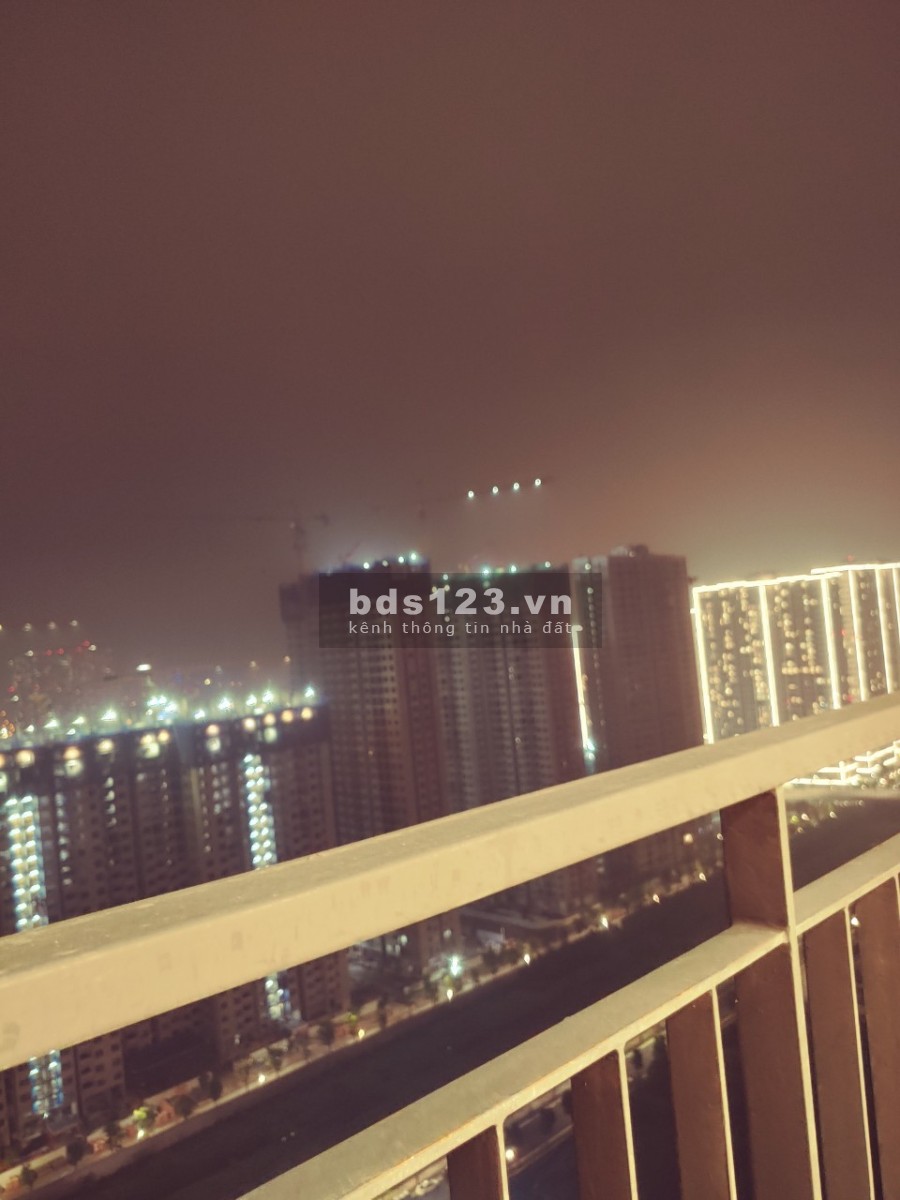 Chính chủ cho thuê gấp căn hộ 2 ngủ tòa S303 dự án Vinhomes Smart city giá 8 triệu/tháng