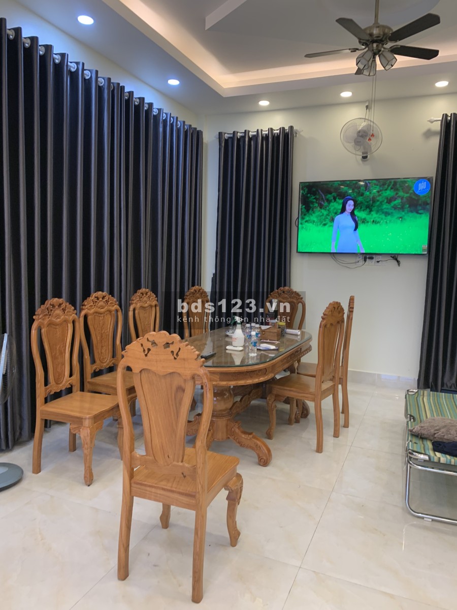 Cho thuê biệt thự cao cấp có thang máy phù hợp sử dụng đa ngành nghề
