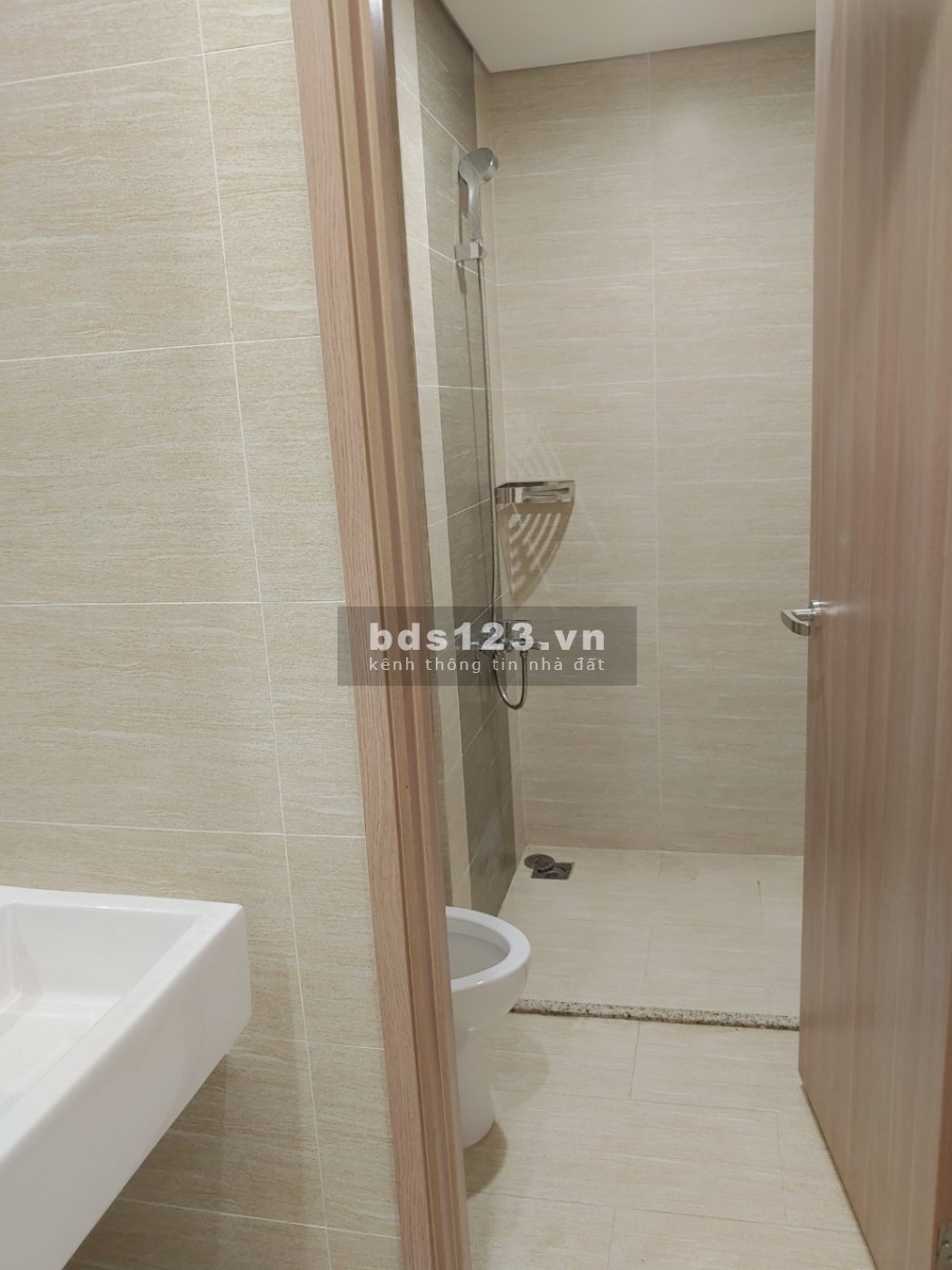 Chính chủ cho thuê gấp căn hộ 2 ngủ tòa S303 dự án Vinhomes Smart city giá 8 triệu/tháng
