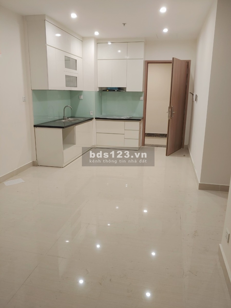 Chính chủ cho thuê gấp căn hộ 2 ngủ tòa S303 dự án Vinhomes Smart city giá 8 triệu/tháng