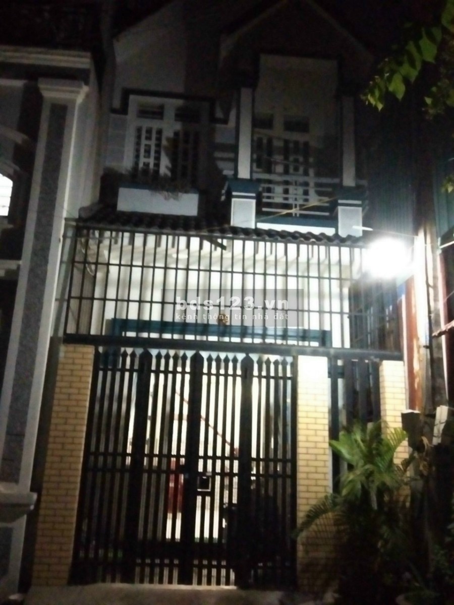 Nhà 1 lầu diện tích sử dụng 52m2 Trung Chánh, Hóc Môn sổ hồng riêng, giá bán chỉ 1.15 tỷ