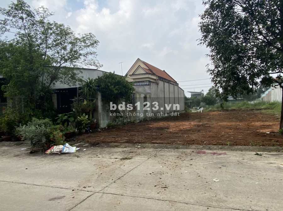 CHÍNH CHỦ BÁN GẤP 113M2 THỔ CƯ 100M2 NGÂY ĐẠI LỘ BÌNH DƯƠNG DÂN ĐÔNG NGÂY TRƯỜNG KCN