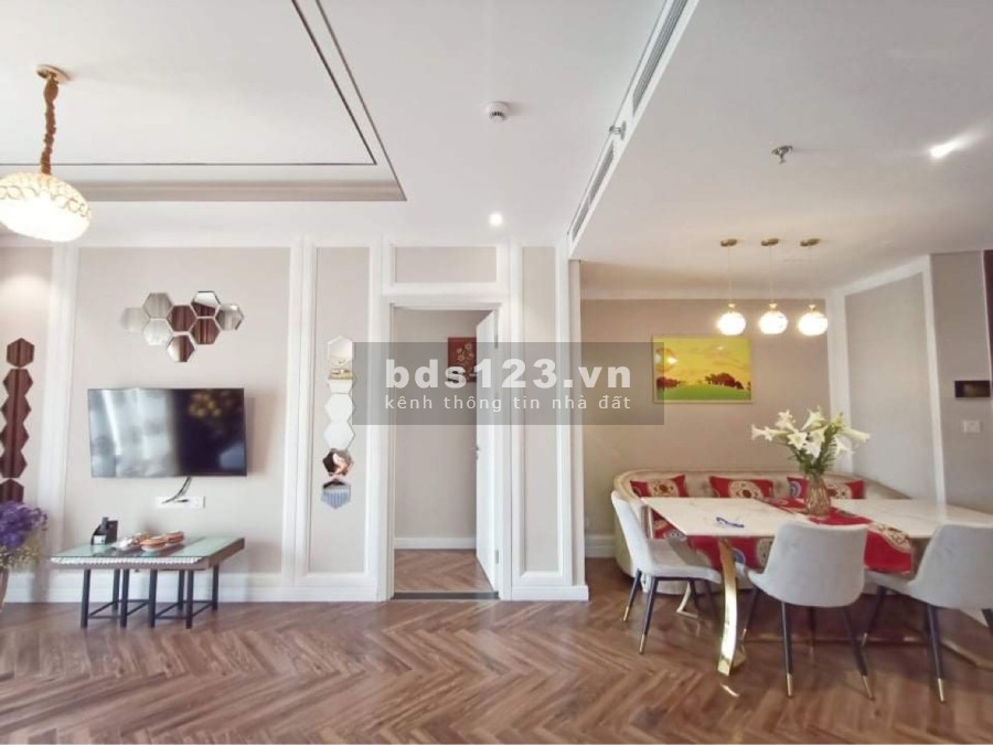 0838681826 cho thuê căn hộ chung cư cao cấp King Palace cạnh royal 3 ngủ cơ bản 15tr full 20tr