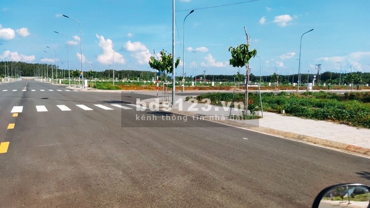 Chính chủ cần bán đất gần chợ Vĩnh Tân xoay tiền mùa dịch khu dân cư hiện hữu, sổ sẵn