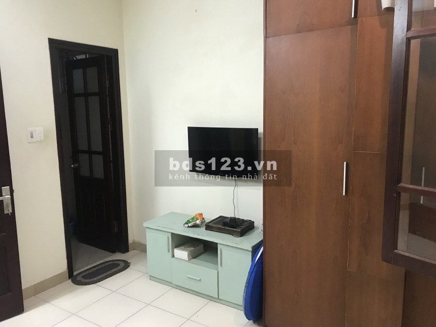 Cho thuê nhà nguyên căn chính chủ giá tốt ở Hoàng Hoa Thám còn mới, khu dân cư đông