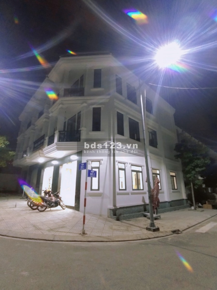 Chính chủ cần bán NHÀ DĨ AN 1 trệt 2 lầu, 63m2, sổ trao ngay