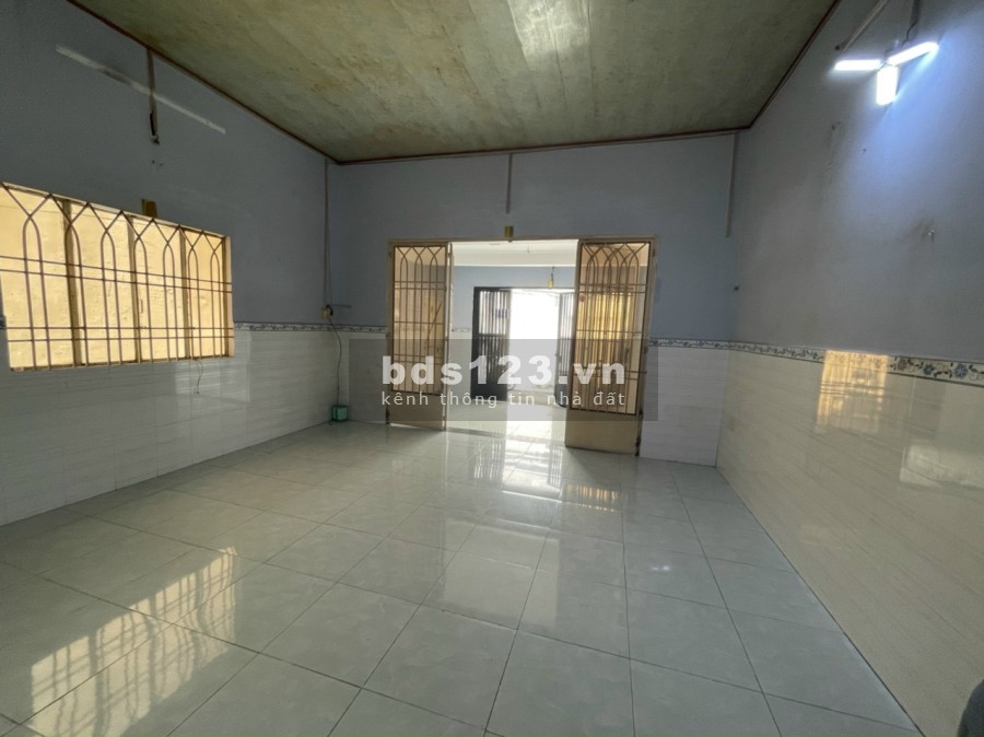 Ngân hàng định giá 5,9ty, cần tiền bán giá 5,5ty nhà hẻm Huỳnh Tấn Phát. Liên hệ: 0931.68.1086 Duy
