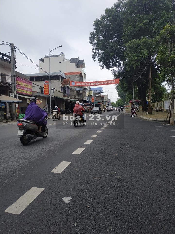 Bán mảnh đất mặt đường Đại Yên gần Chúc Sơn - Chương Mỹ diện tích 90m2 giá bán 3 tỷ