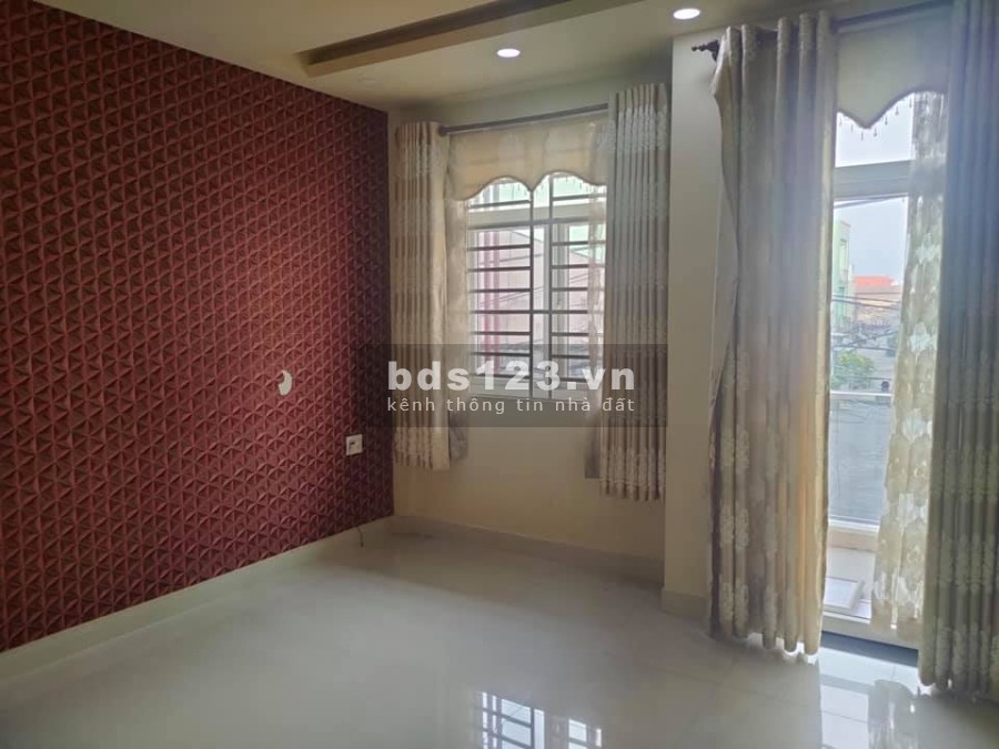 Mặt Tiền 1/ Tần Hoà Đông 5 tấm đúc kiên cố, diện tích sử dụng 77m2, nhà đẹp giá rẻ