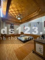 Bán nhà nguyên căn Mai Dịch, diện tích 80m2, 4 tầng đúc, nội thất đẹp, khu vực dân trí cao