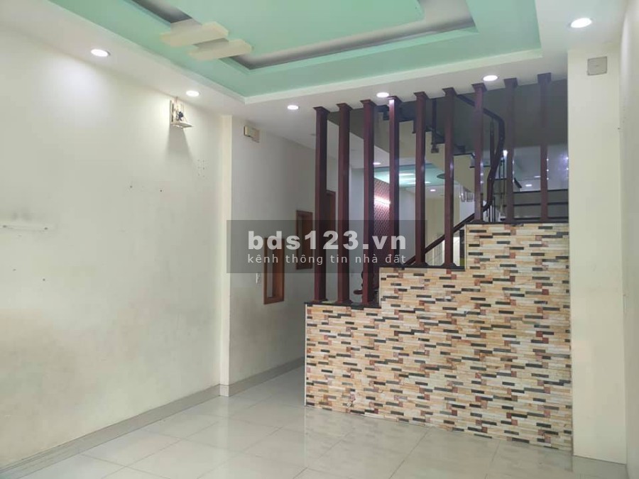 Mặt Tiền 1/ Tần Hoà Đông 5 tấm đúc kiên cố, diện tích sử dụng 77m2, nhà đẹp giá rẻ