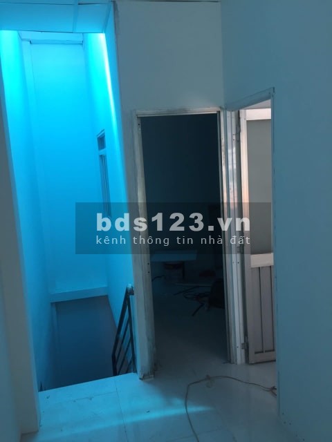 Cho thuê nhà nguyên căn Dương Bá Trạc kí hợp đồng lâu dà với chính chủ, giá 7 triệu/tháng