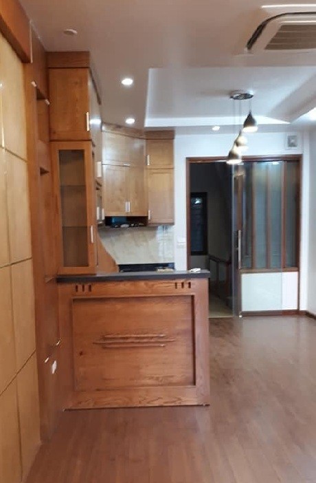 Cần Bán Nhà Chùa Láng, kinh doanh văn phòng, ô tô, giá 18.5 tỷ liên hệ 0822065998