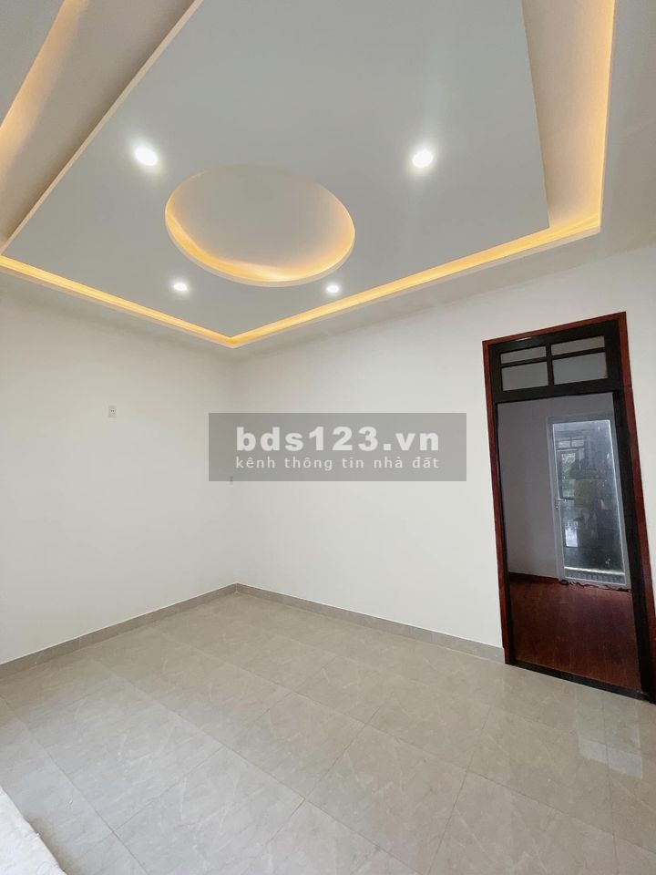 Bán nhà đường kinh doanh Vườn Lài Tân Phú 68m2, đúc 1 lầu nhà mới đẹp giá rẻ, lh 0896721788
