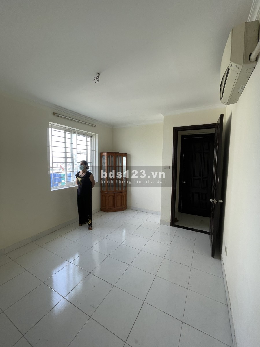 Cho thuê căn hộ chung cư Ciputra diện tích sử dụng 86m², 3 phòng ngủ tầng 12 căn góc