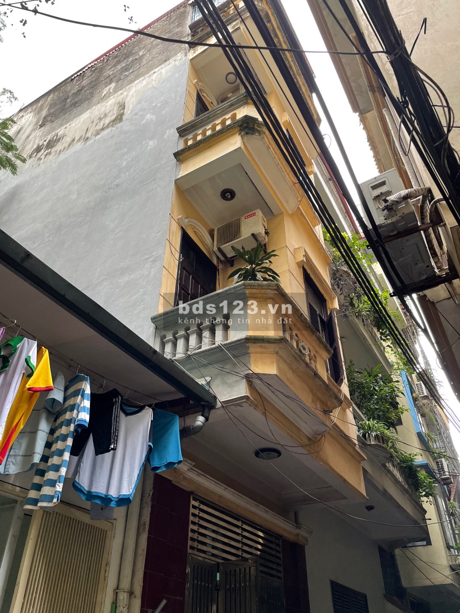 Tôi chuyển lên ở cùng con cháu nên muốn bán nhà đất đang ở giá tốt, pháp lý chính chủ