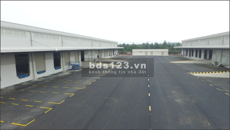 Cho thuê kho ngoại quan VSip II, Bình Dương tiện ích đầy đủ, đường xe ra vào thoải mái
