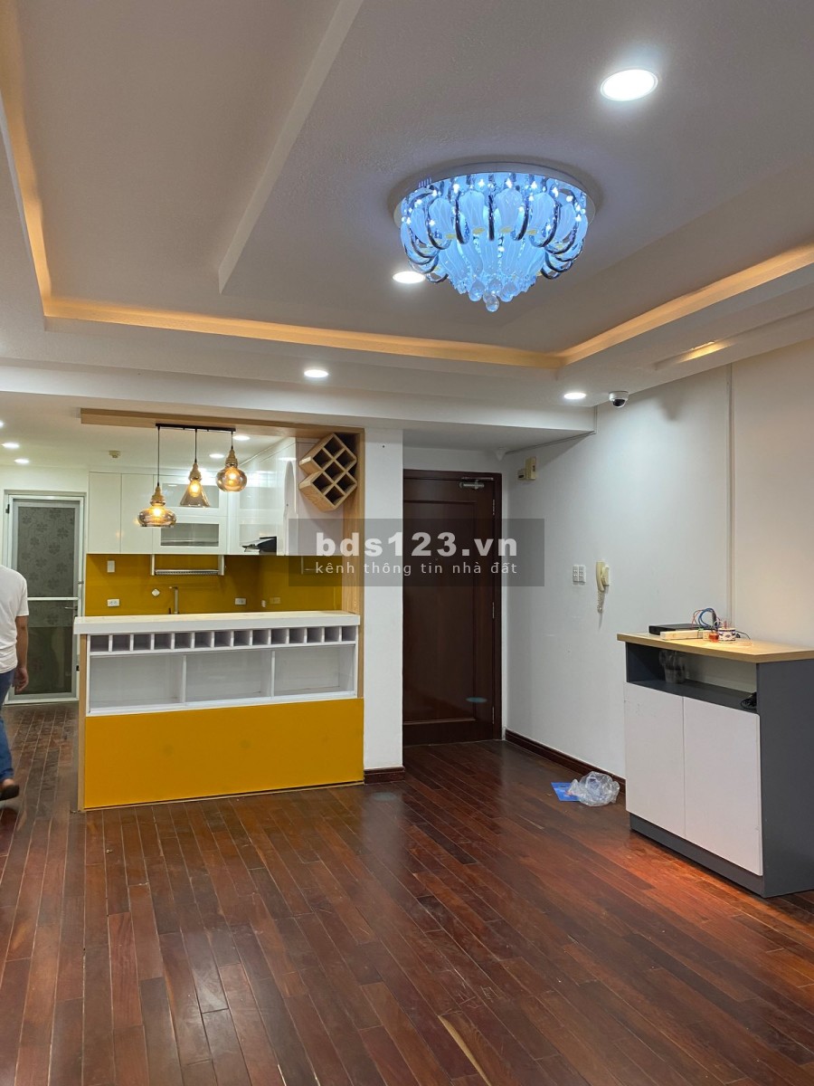 Bán nhanh căn hộ Hùng Vương Plaza Quận 5, diện tích sử dụng 132m2 sổ hồng riêng