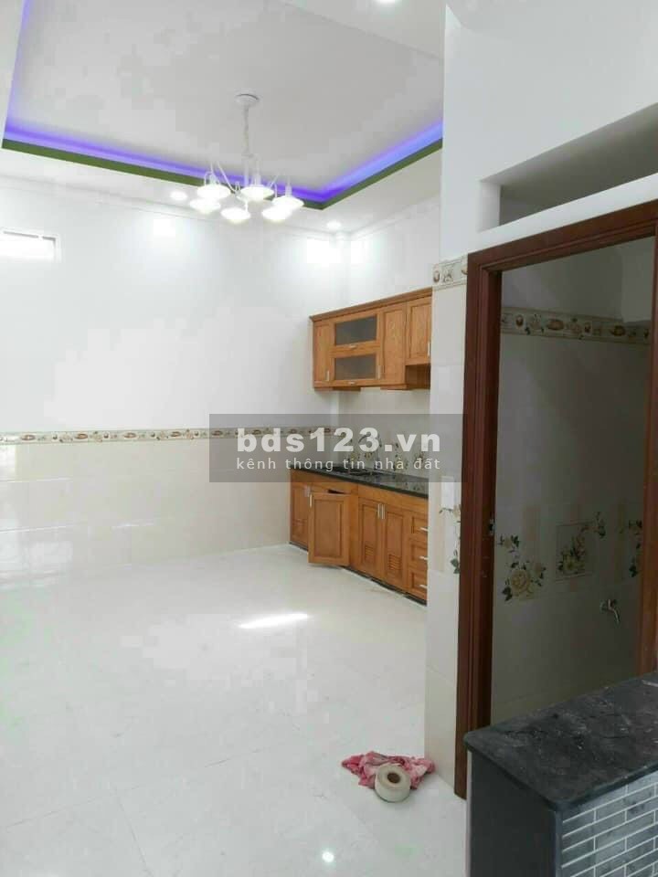 Chính chủ bán nhà 1 trệt 1 lầu mới xây 550tr.Sổ đỏ,công chứng ngay 0931.601.365